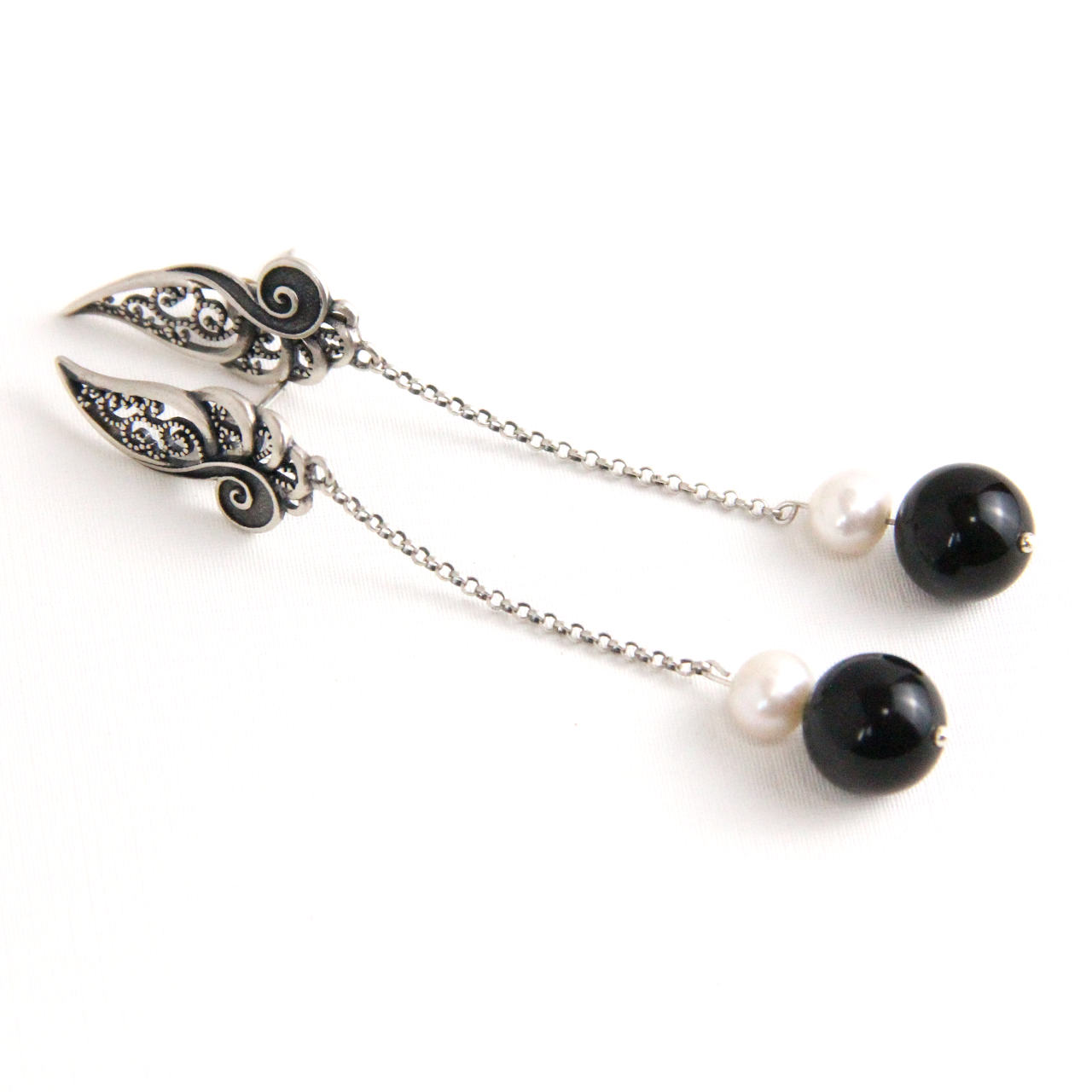 YAN Black Earrings Obsidian, Pearl & S925 Silver Spiral Dangle Earrings Style