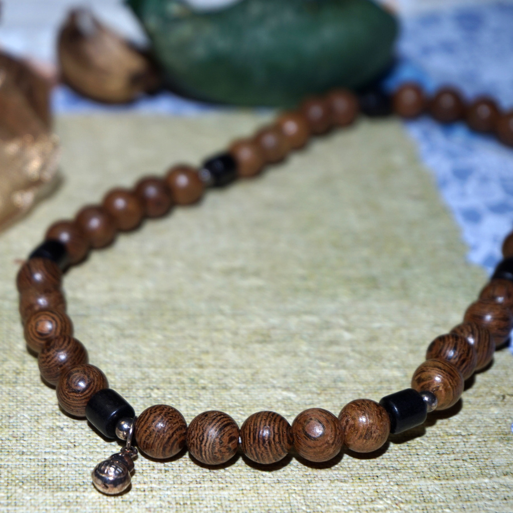 YAN Wood Bead Bracelet Wingwood & Sandalwood Long Bracelet Style