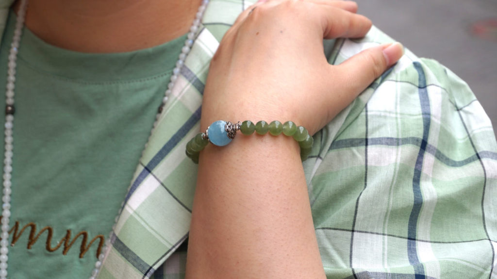 YAN Casual wearing blue crystal bracelet with aquamarine and green nephrite