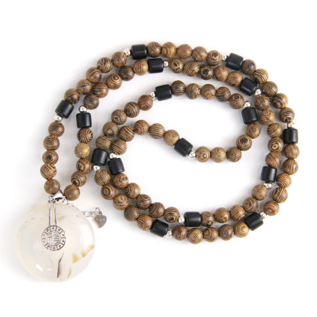 YAN Wood Pendant Necklace Scenic Agate Pendant Sandalwood Bead Long Necklace Style