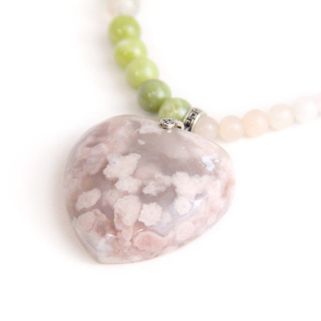 YAN Green Pendant Necklace Agate Aventurine Quartz Bead Long Necklace Style