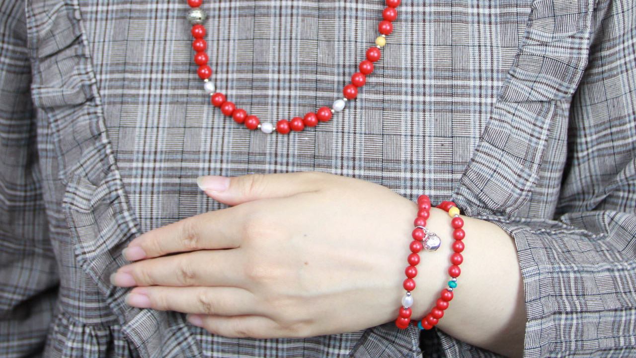 Vermillion Necklaces, Earrings & Gemstone Bead Bracelets